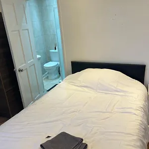 Bed & Breakfast Y2 Londra