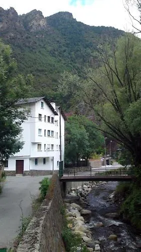 Hotel Peralba Aixovall